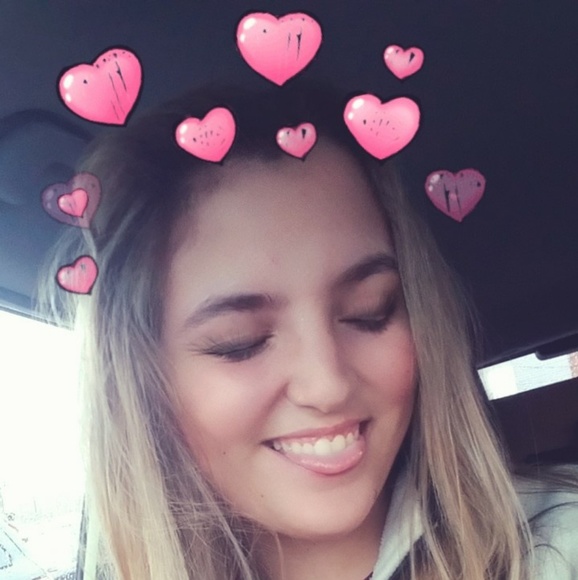 Hi I'm McKenzie! - Picture 1 of 1